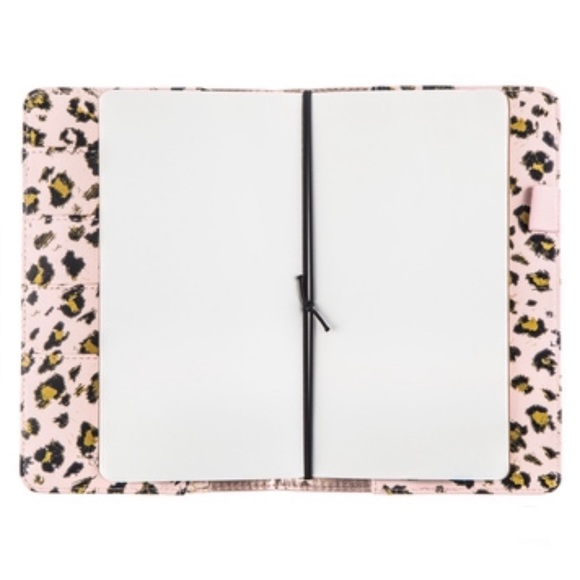 Pink Leopard Print Traveler's Notebook - Picture 3 of 5